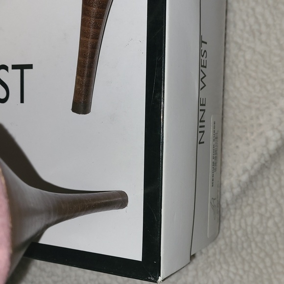 Nine West mauve pumps high heel suede shoes women's 9.5 - Picture 5 of 5